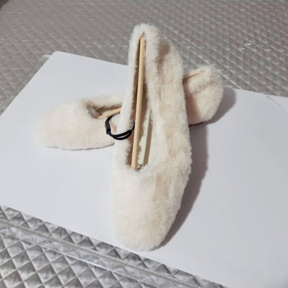 NWT Zara cream off-white faux fur low heeled ballet flats, 6 - Picture 10 of 13